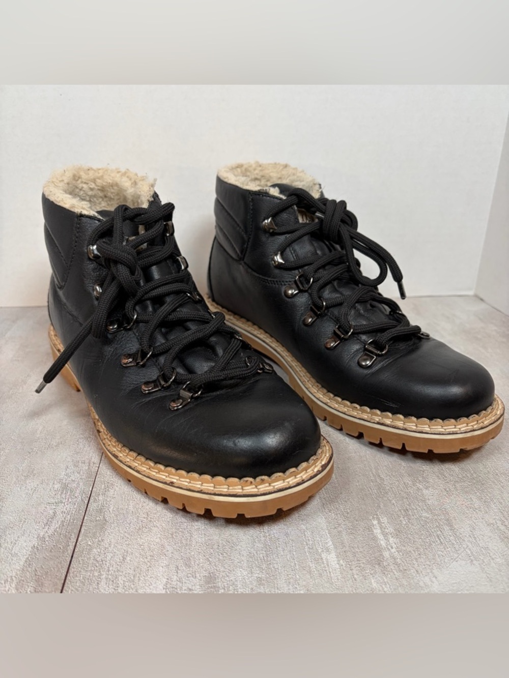 Montelliana 1965 Shearling Hiking Boots EU 40 US 9 Italian Leather Alpine